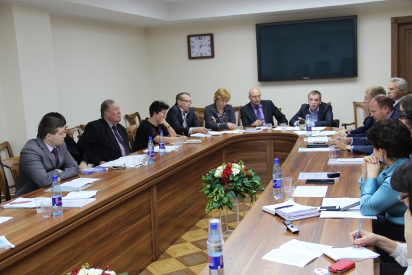 Участники круглого стола по реформированию структуры исполнительной власти Алтайского края 