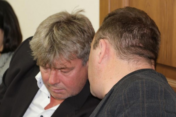 Журналист Артем Кудинов (слева) и депутат фракции ЛДПР в краевом Законодательном Собрании Андрей Щукин 