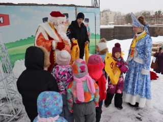 Жителей Барнаула поздравили с наступающим Новым годом